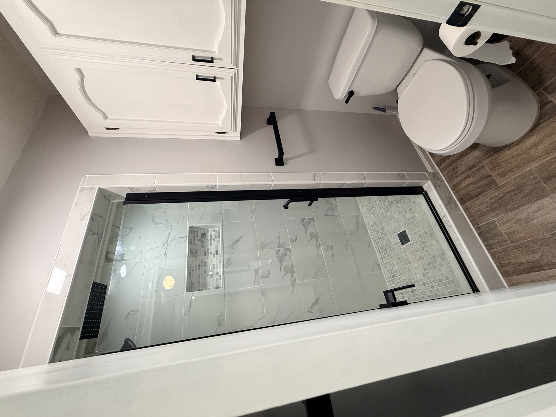 Second bathroom shower