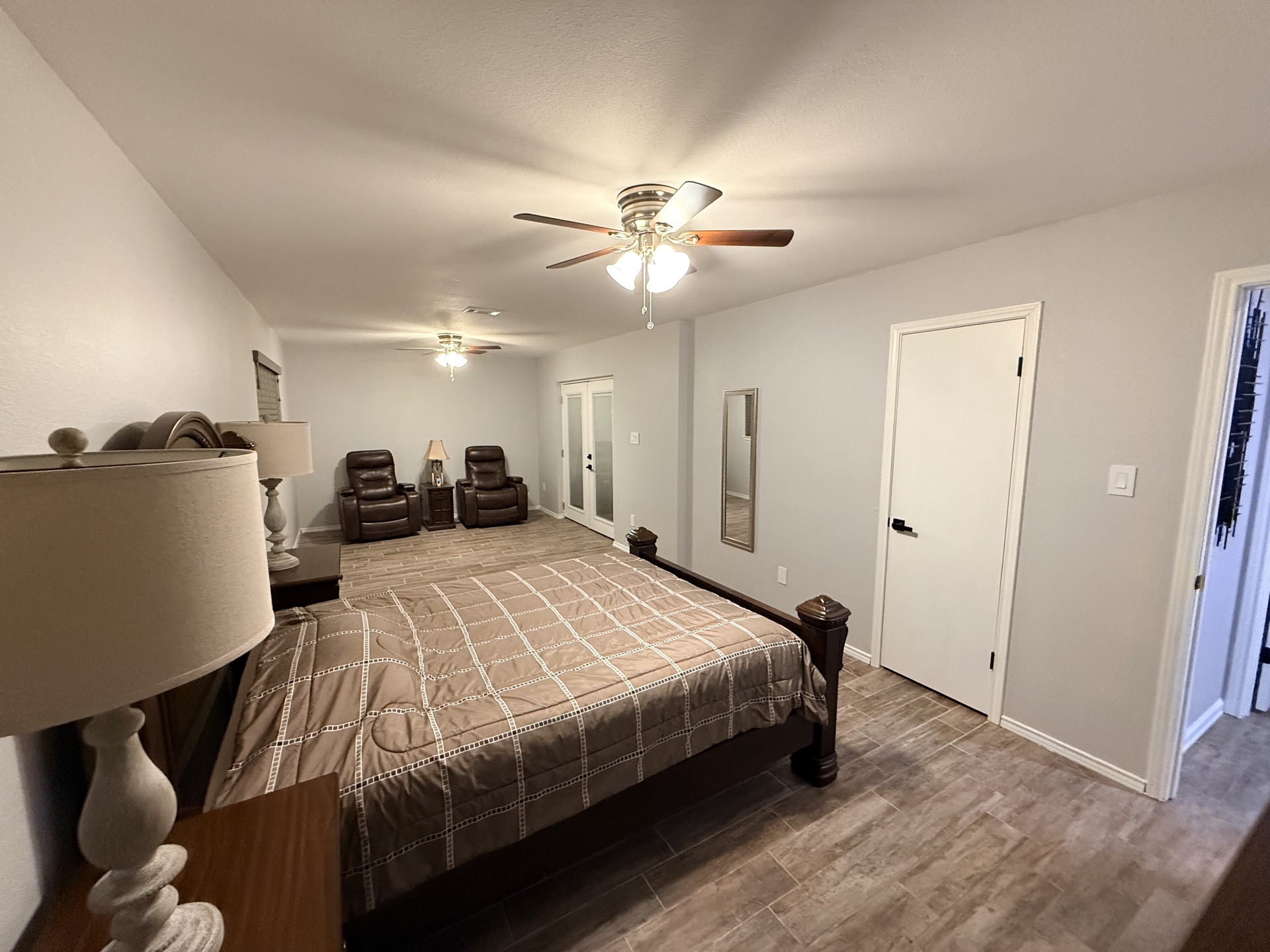 Primary bedroom alternate
